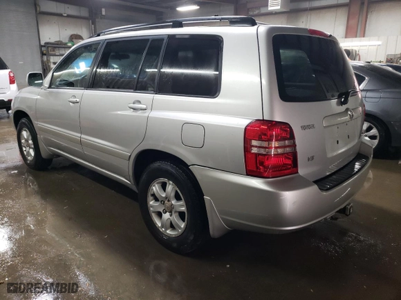 2002 Toyota Highlander with VIN JTEGF21A920061006, listed as a Copart auction lot 79747304 with 220,203 mi miles and Salvage Title. Bid and sale history available at carsss.com. Image 2.