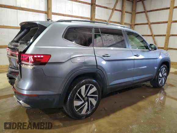 2025 Volkswagen Atlas SE with VIN 1V2HR2CA3SC512621, listed as a Copart auction lot 60779105 with 13,500 mi miles and Clean title. Bid and sale history available at DreamBid. Image 3.