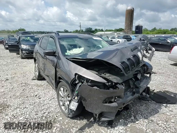 2018 Jeep Cherokee Latitude Tech Connect with VIN 1C4PJLCB1JD605455, listed as a Copart auction lot 61085135 with 117,195 mi miles and Salvage title. Bid and sale history available at DreamBid. Image 15.