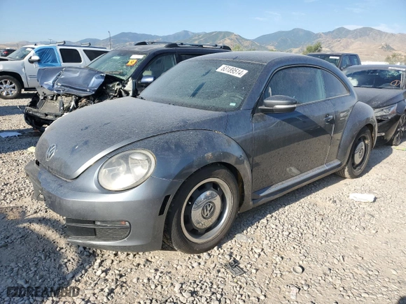 2012 Volkswagen Beetle 2.5L PZEV with VIN 3VWJP7ATXCM620483, listed as a Copart auction lot 63189514 with 188,034 mi miles and Salvage Title. Bid and sale history available at carsss.com. Image 1.