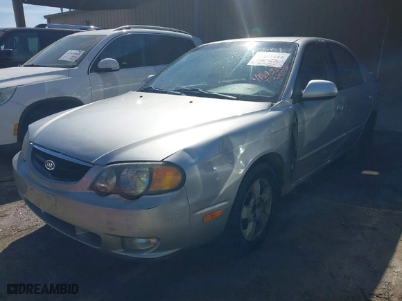 2004 Kia Spectra GS with VIN KNAFB161645139940, listed as a IAAI auction lot 41835554 with NaN miles. Bid and sale history available at carsss.com. Image 2.