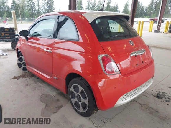 2017 FIAT 500e z VIN 3C3CFFGE2HT546074, wystawiony jako IAAI lot #42269995 z przebiegiem 42 782 mil mil oraz . Historia ofert i sprzedaży dostępna na DreamBid. Obrazek 3.