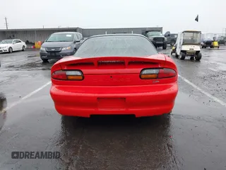 1999 Chevrolet Camaro Z28 z VIN 2G1FP22G2X2112215, wystawiony jako IAAI lot #41459474 z przebiegiem 106 832 mil mil oraz . Historia ofert i sprzedaży dostępna na DreamBid. Obrazek 16.