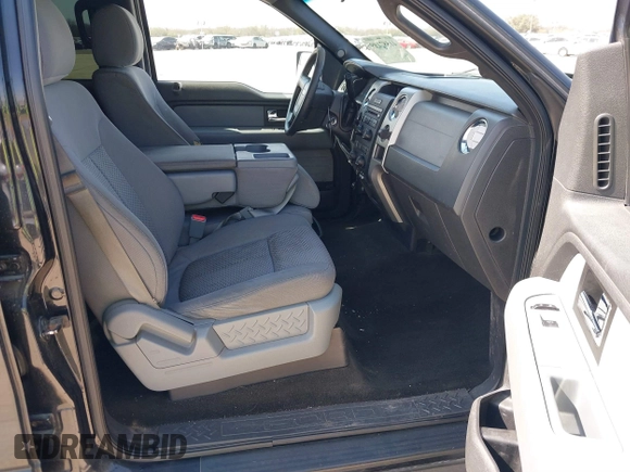 2013 Ford F-150 XL with VIN 1FTEW1CM8DFB46108, listed as a IAAI auction lot 41587199 with 195,251 mi miles. Bid and sale history available at carsss.com. Image 5.