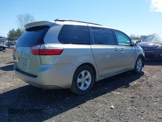2015 Toyota Sienna LE AAS with VIN 5TDKK3DC4FS581257, listed as a IAAI auction lot 41814786 with 468,177 mi miles and . Bid and sale history available at DreamBid. Image 4.