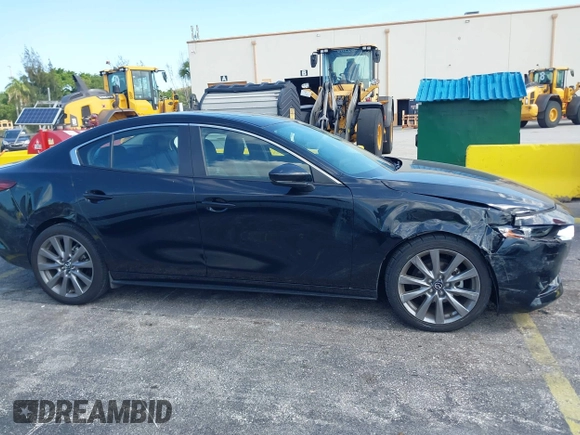 2024 Mazda 3 S Preferred с VIN 3MZBPACM1RM415733, выставлен на аукционе IAAI как лот 42308136 с пробегом 25 370 миль миль и . История ставок и продаж доступна на DreamBid. Изображение 13.