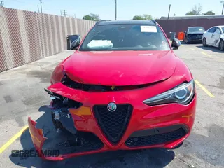 2020 Alfa Romeo Stelvio Ti z VIN ZASPAKBN5L7C73874, wystawiony jako IAAI lot #41996616 z przebiegiem Nie podano mil oraz . Historia ofert i sprzedaży dostępna na DreamBid. Obrazek 12.