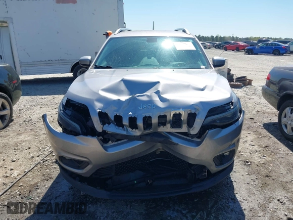 2019 Jeep Cherokee Latitude with VIN 1C4PJLCB3KD206922, listed as a IAAI auction lot 41904629 with 84,665 mi miles. Bid and sale history available at carsss.com. Image 12.