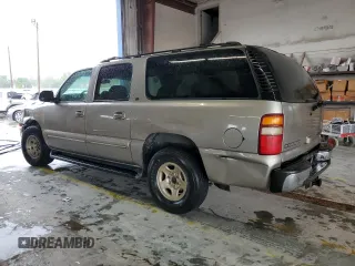 2001 Chevrolet Suburban LS with VIN 3GNEC16T01G210929, listed as a Copart auction lot 72276304 with 317,653 mi miles and Salvage Title. Bid and sale history available at carsss.com. Image 2.