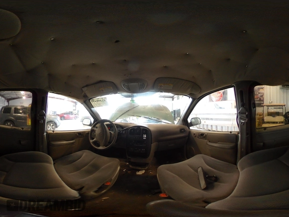 2003 Dodge Caravan SE with VIN 1D4GP24313B191319, listed as a IAAI auction lot 41398477 with 220,083 mi miles. Bid and sale history available at carsss.com. Image 18.