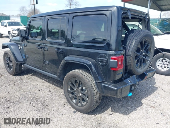 2021 Jeep Wrangler Unlimited Sahara with VIN 1C4JJXP63MW767719, listed as a IAAI auction lot 41906155 with 44,689 mi miles and . Bid and sale history available at DreamBid. Image 3.