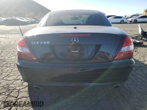 2006 Mercedes-Benz SLK 280 z VIN WDBWK54F86F115935, wystawiony jako Copart lot #88819205 z przebiegiem 55 947 mil mil oraz Szkody całkowita. Historia ofert i sprzedaży dostępna na DreamBid. Obrazek 6.