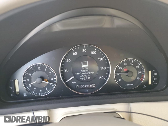 2009 Mercedes-Benz CLK 350 z VIN WDBTK56F29T105066, wystawiony jako Copart lot #46081115 z przebiegiem 150 934 mil mil oraz Nie do naprawy • Non repairable. Historia ofert i sprzedaży dostępna na DreamBid. Obrazek 9.