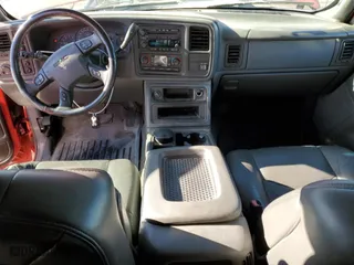 2006 GMC Sierra 1500 SLT with VIN 2GTEK13Z761299077, listed as a Copart auction lot 42445055 with 272,636 mi miles and Clean Title. Bid and sale history available at carsss.com. Image 8.