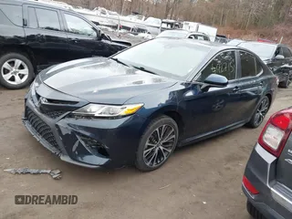 2020 Toyota Camry SE with VIN 4T1G11AK6LU983759, listed as a IAAI auction lot 41727151 with 73,331 mi miles. Bid and sale history available at carsss.com. Image 18.