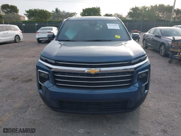 2024 Chevrolet Traverse FWD LT with VIN 1GNERGKS1RJ202864, listed as a IAAI auction lot 41633590 with 3,421 mi miles. Bid and sale history available at carsss.com. Image 12.