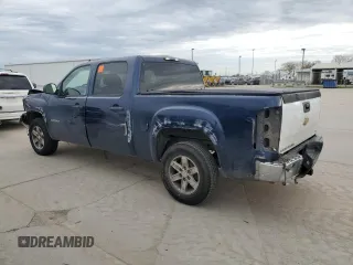 2010 GMC Sierra 1500 with VIN 3GTRCVE38AG273277, listed as a Copart auction lot 46154135 with 320,611 mi miles and Salvage Title. Bid and sale history available at DreamBid. Image 2.