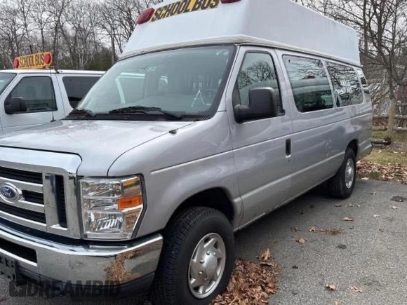 2014 Ford Econoline Cargo Commercial with VIN 1FTNS2EW9EDB18539, listed as a Copart auction lot 56041155 with 188,584 mi miles and Clean Title. Bid and sale history available at carsss.com. Image 2.