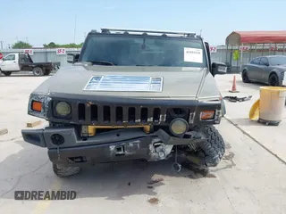 2006 Hummer H2 with VIN 5GRGN23U56H102574, listed as a IAAI auction lot 41955539 with 202,102 mi miles. Bid and sale history available at carsss.com. Image 13.