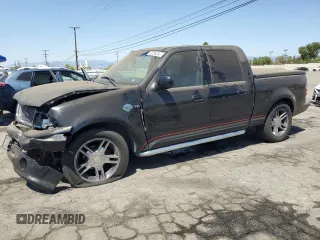 2001 Ford F-150 SuperCrew XLT with VIN 1FTRW07LX1KB77375, listed as a Copart auction lot 52026295 with 191,800 mi miles and Salvage Title. Bid and sale history available at carsss.com. Image 1.