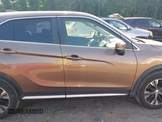 2020 Mitsubishi Eclipse Cross SE z VIN JA4AS5AA3LZ002452, wystawiony jako IAAI lot #42396254 z przebiegiem 125 746 mil mil oraz . Historia ofert i sprzedaży dostępna na DreamBid. Obrazek 13.