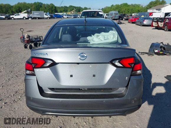 2020 Nissan Versa S z VIN 3N1CN8DV1LL834727, wystawiony jako IAAI lot #42210192 z przebiegiem 83 630 mil mil oraz . Historia ofert i sprzedaży dostępna na DreamBid. Obrazek 17.