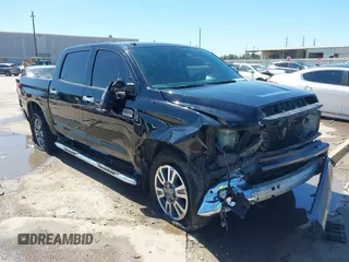 2018 Toyota Tundra SR5 z VIN 5TFAW5F14JX772459, wystawiony jako IAAI lot #41759097 z przebiegiem 89 571 mil mil oraz . Historia ofert i sprzedaży dostępna na DreamBid. Obrazek 1.