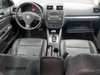2006 Volkswagen Jetta 1.9L TDI z VIN 3VWST71K76M714347, wystawiony jako Copart lot #57715295 z przebiegiem 258 561 mil mil oraz Czysty tytuł • Clean title. Historia ofert i sprzedaży dostępna na DreamBid. Obrazek 8.