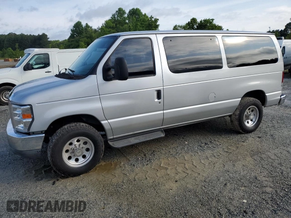 2010 Ford Econoline Passenger XL с VIN 1FBNE3BL2ADA55175, выставлен на аукционе Copart как лот 58540605 с пробегом 111 175 миль миль и Списание • Salvage title. История ставок и продаж доступна на DreamBid. Изображение 1.