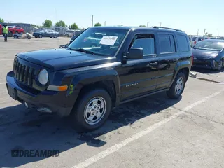 2014 Jeep Patriot Altitude z VIN 1C4NJPBA7ED881104, wystawiony jako IAAI lot #42313299 z przebiegiem 182 507 mil mil oraz . Historia ofert i sprzedaży dostępna na DreamBid. Obrazek 17.