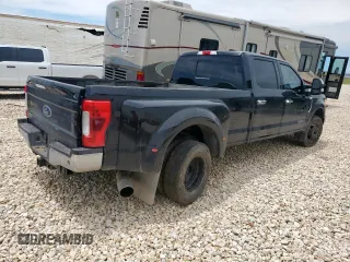 2017 Ford F-350 XL with VIN 1FT8W3CTXHEC96474, listed as a Copart auction lot 58448205 with 319,293 mi miles and Salvage title. Bid and sale history available at DreamBid. Image 3.