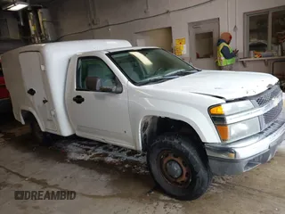 2008 Chevrolet Colorado Work Truck z VIN 1GBDS14E988100638, wystawiony jako IAAI lot #41529714 z przebiegiem 195 723 mil mil oraz . Historia ofert i sprzedaży dostępna na DreamBid. Obrazek 1.