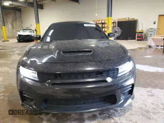 2021 Dodge Charger SRT Hellcat Widebody z VIN 2C3CDXL9XMH617917, wystawiony jako Copart lot #57069205 z przebiegiem 34 859 mil mil oraz Szkoda całkowita • Salvage title. Historia ofert i sprzedaży dostępna na DreamBid. Obrazek 5.