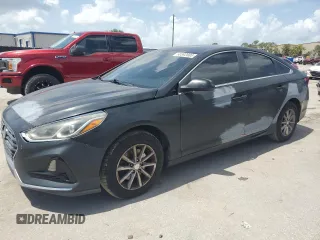2019 Hyundai Sonata SE z VIN 5NPE24AF8KH741142, wystawiony jako Copart lot #60892885 z przebiegiem 117 707 mil mil oraz Czysty tytuł • Clean title. Historia ofert i sprzedaży dostępna na DreamBid. Obrazek 1.