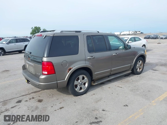 2003 Ford Explorer с VIN 1FMDU85W13ZA46157, выставлен на аукционе IAAI как лот 42509502 с пробегом 188 457 миль миль и . История ставок и продаж доступна на DreamBid. Изображение 4.