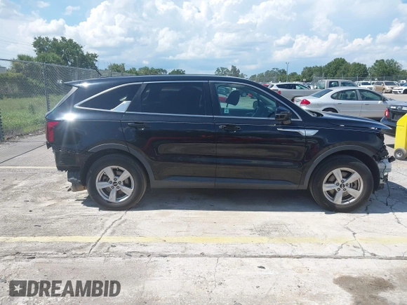 2021 Kia Sorento LX with VIN 5XYRG4LCXMG022068, listed as a IAAI auction lot 42674184 with 112,163 mi miles and . Bid and sale history available at DreamBid. Image 13.