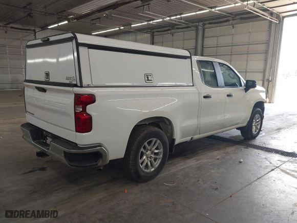 2021 Chevrolet Silverado 1500 Work Truck with VIN 1GCRYAEH7MZ353616, listed as a IAAI auction lot 39451278 with 102,251 mi miles. Bid and sale history available at carsss.com. Image 4.