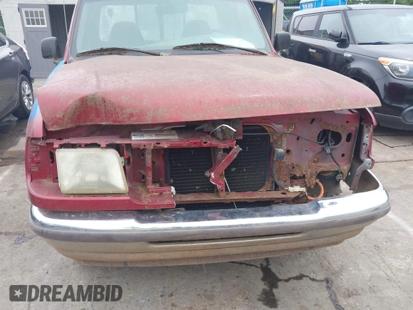 1997 Ford Ranger XLT z VIN 1FTCR10A3VPB61037, wystawiony jako IAAI lot #42298984 z przebiegiem 123 429 mil mil oraz . Historia ofert i sprzedaży dostępna na DreamBid. Obrazek 6.