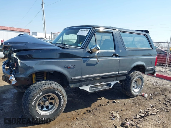 1992 Ford Bronco XL with VIN 1FMEU15N8NLA25301, listed as a IAAI auction lot 41749043 with 1 mi miles. Bid and sale history available at carsss.com. Image 13.