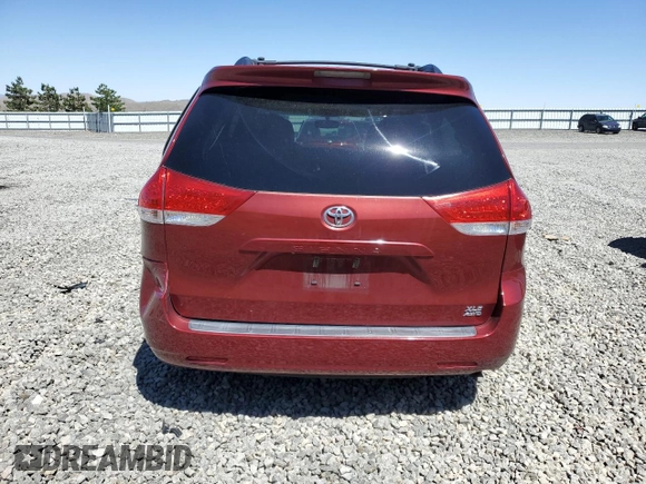 2012 Toyota Sienna XLE with VIN 5TDDK3DC0CS041425, listed as a Copart auction lot 60286305 with 214,634 mi miles and Salvage title. Bid and sale history available at DreamBid. Image 6.