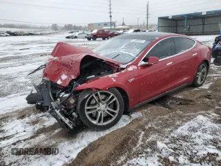 2015 Tesla Model S 85D with VIN 5YJSA1H26FFP76693, listed as a Copart auction lot 50375565 with 39,344 mi miles and Salvage Title. Bid and sale history available at carsss.com. Image 1.