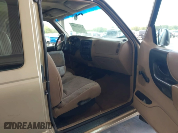 1999 Ford Ranger XL z VIN 1FTYR14V8XTA65823, wystawiony jako IAAI lot #42451126 z przebiegiem 249 406 mil mil oraz . Historia ofert i sprzedaży dostępna na DreamBid. Obrazek 5.