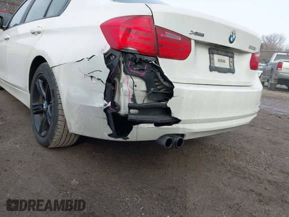 2013 BMW 3 Series 328i xDrive with VIN WBA3B5G5XDNS02162, listed as a IAAI auction lot 41484578 with 132,211 mi miles. Bid and sale history available at carsss.com. Image 6.