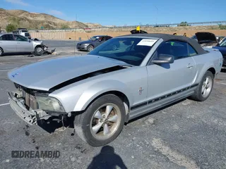 2007 Ford Mustang Deluxe with VIN 1ZVFT84N075288988, listed as a IAAI auction lot 41690605 with 191,936 mi miles and . Bid and sale history available at carsss.com. Image 2.