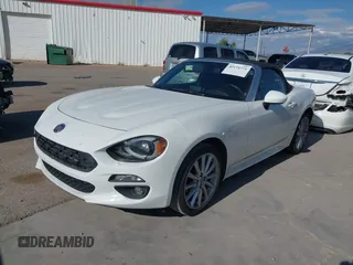 2018 FIAT 124 Spider Classica z VIN JC1NFAEKXJ0138258, wystawiony jako IAAI lot #42174771 z przebiegiem 42 867 mil mil oraz . Historia ofert i sprzedaży dostępna na DreamBid. Obrazek 17.
