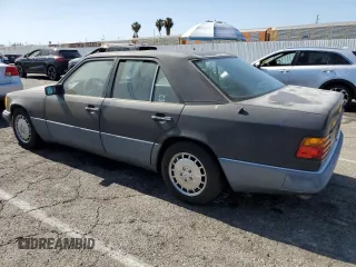 1992 Mercedes-Benz 300 E с VIN WDBEA30D2NB596584, выставлен на аукционе Copart как лот 61810125 с пробегом 134 906 миль миль и Чистый • Clean title. История ставок и продаж доступна на DreamBid. Изображение 2.