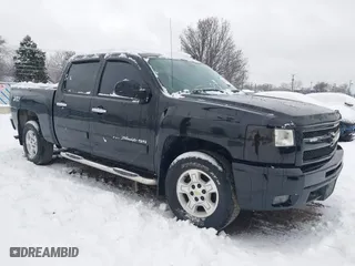 2007 Chevrolet Silverado 1500 LT w/1LT with VIN 3GCEK13397G532381, listed as a IAAI auction lot 41164920 with 212,354 mi miles. Bid and sale history available at carsss.com. Image 1.