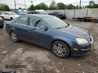 2005 Volkswagen Jetta 2.5L с VIN 3VWDF71K65M607420, выставлен на аукционе Copart как лот 59906585 с пробегом 136 949 миль миль и Списание • Salvage title. История ставок и продаж доступна на DreamBid. Изображение 4.
