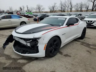 2021 Chevrolet Camaro 1LT with VIN 1G1FB1RX5M0142269, listed as a Copart auction lot 44905105 with 31,586 mi miles and Salvage Title. Bid and sale history available at carsss.com. Image 1.