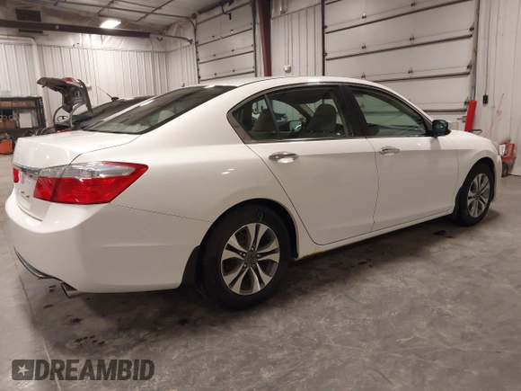 2013 Honda Accord LX z VIN 1HGCR2F35DA055447, wystawiony jako IAAI lot #41983917 z przebiegiem 131 858 mil mil oraz . Historia ofert i sprzedaży dostępna na DreamBid. Obrazek 4.